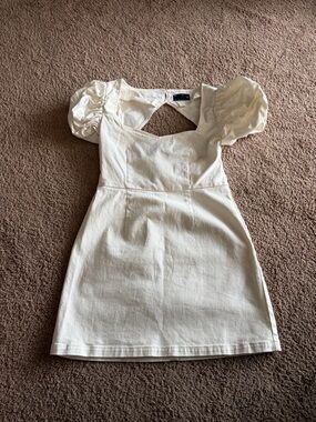 Women's Puff-Sleeve Open Back Denim Mini Dress